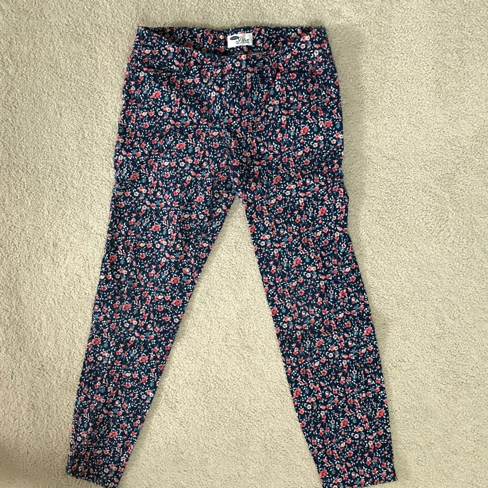 Old Navy skinny pants (cropped at ankle)